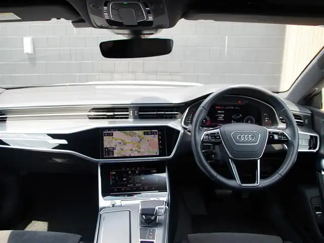 アウディ Ａ７ SB 55TFSIクワトロ 1stエディション 埼玉県 2018(平30)年 1.1万km グレイシアホワイトメタリック 特別仕様車/ブラックハーフレザーシート/アダプティブクルーズコントロール/マトリクスLED/バーチャルコックピット/CarPlay/パークセンサー/全周囲カメラ/純正ナビ/ETC/フルセグTV/シートヒーター/イージークローザードア
