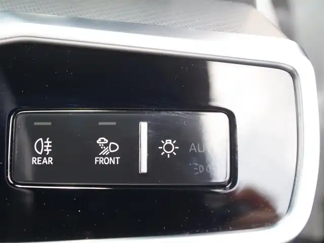 アウディ Ａ７ SB 55TFSIクワトロ 1stエディション 埼玉県 2018(平30)年 1.1万km グレイシアホワイトメタリック 特別仕様車/ブラックハーフレザーシート/アダプティブクルーズコントロール/マトリクスLED/バーチャルコックピット/CarPlay/パークセンサー/全周囲カメラ/純正ナビ/ETC/フルセグTV/シートヒーター/イージークローザードア