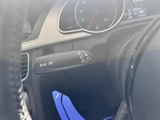 アウディ Ａ５ SB 2．0 TFSI クワトロ 京都府 2013(平25)年 5.3万km 黒 純正マルチナビ、Bluetooth/パドルシフト/黒革シート/前席シートヒーター/前席パワーシート/ディスチャージ/ETC/社外19インチアルミホイール/保証書/取扱説明書