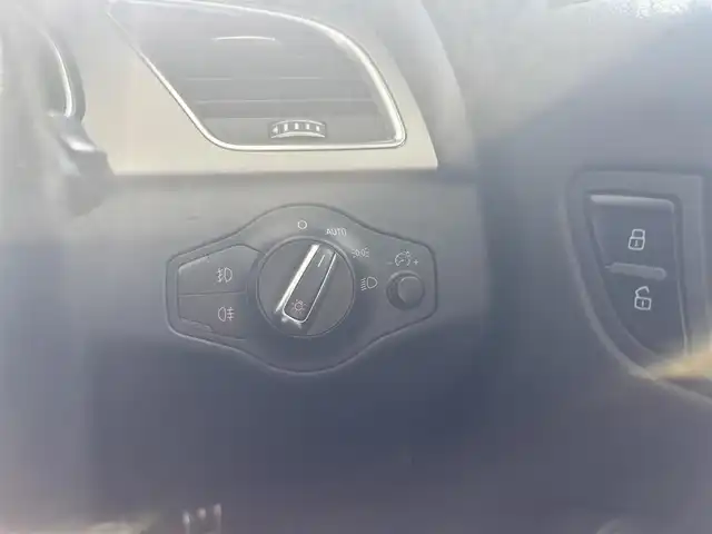 アウディ Ａ５ SB 2．0 TFSI クワトロ 京都府 2013(平25)年 5.3万km 黒 純正マルチナビ、Bluetooth/パドルシフト/黒革シート/前席シートヒーター/前席パワーシート/ディスチャージ/ETC/社外19インチアルミホイール/保証書/取扱説明書
