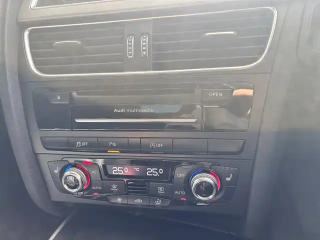 アウディ Ａ５ SB 2．0 TFSI クワトロ 京都府 2013(平25)年 5.3万km 黒 純正マルチナビ、Bluetooth/パドルシフト/黒革シート/前席シートヒーター/前席パワーシート/ディスチャージ/ETC/社外19インチアルミホイール/保証書/取扱説明書