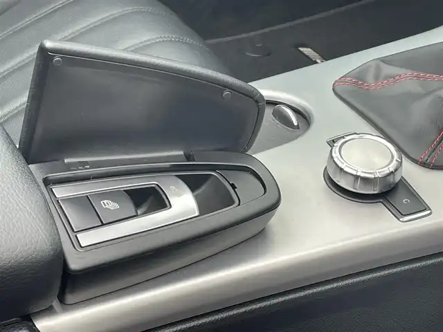 メルセデス・ベンツ ＳＬＫ２００ エクスクルーシブ 静岡県 2015(平27)年 4万km オブシディアンブラック AMGスポーツパッケージ/レーダーセーフティ軽減ブレーキACC/レーンキープ　ブラインドスポットモニター/ブラックレザーシートシートヒーター/CommandHDDナビフルセグTVBluetooth/パークトロニック/マジックスカイルーフ/エアスカーフ/キーレスゴー/赤シートベルト/ETC