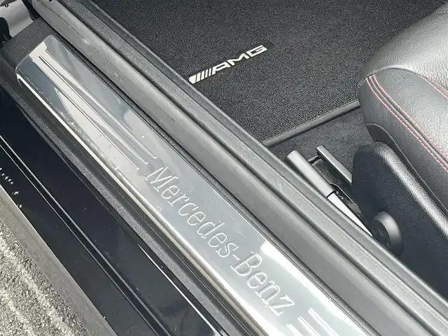 メルセデス・ベンツ ＳＬＫ２００ エクスクルーシブ 静岡県 2015(平27)年 4万km オブシディアンブラック AMGスポーツパッケージ/レーダーセーフティ軽減ブレーキACC/レーンキープ　ブラインドスポットモニター/ブラックレザーシートシートヒーター/CommandHDDナビフルセグTVBluetooth/パークトロニック/マジックスカイルーフ/エアスカーフ/キーレスゴー/赤シートベルト/ETC