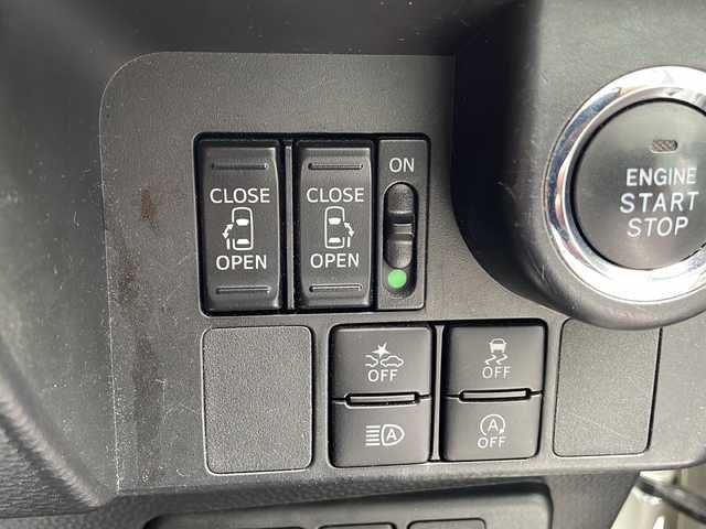 トヨタ タンク カスタムG 長野県 2020(令2)年 2.8万km パールホワイトⅢ 純正SDナビ（NSCN-W68）/FM・AM・CD・ワンセグテレビ/Bluetooth Audio/バックカメラ/純正14インチアルミホイール/衝突被害軽減ブレーキ/純正ドライブレコーダー/両側パワースライドドア/前後コーナーセンサー/クルーズコントロール/革巻きステアリング/ロールサンシェード/純正フロアマット/LEDヘッドライト/オートライト/フォグランプ/ドアバイザー/プッシュスタート/スマートキー/ETC2.0