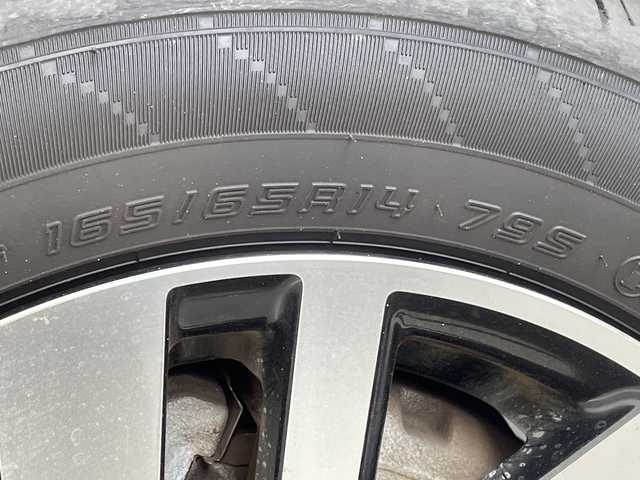 トヨタ ルーミー カスタムG 愛知県 2021(令3)年 3.7万km ファイアークォーツレッドM トヨタセーフティセンス/純正ナビ　SDカードなし/両側パワースライドドア/クルーズコントロール/バックカメラ/コーナーセンサー/純正アルミホイール/LEDヘッドライト/オートマチックハイビーム/ドライブレコーダー/衝突軽減システム/フルセグ/CD DVD/Bluetooth/ステアリングスイッチ/スマートキー/プッシュスタート