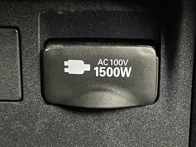 トヨタ プリウス Z 岡山県 2023(令5)年 3.7万km プラチナホワイトパールマイカ モデリスタエアロ /シグネチャーイルミ/パノラマルーフ /パノラミックビューモニター/純正12.3インチディスプレイオーディオ/ナビ/地デジ/Bluetooth/カープレイ/USB/合皮シート/シートヒーター /シートベンチレーション/パワーバックドア /セーフティセンス /レーダークルーズコントロール/LEDヘッドライト/ローダウン/アドバンスドパーク/BSM/ETC2.0/AC100V/デジタルインナーミラー/ステアリングヒーター