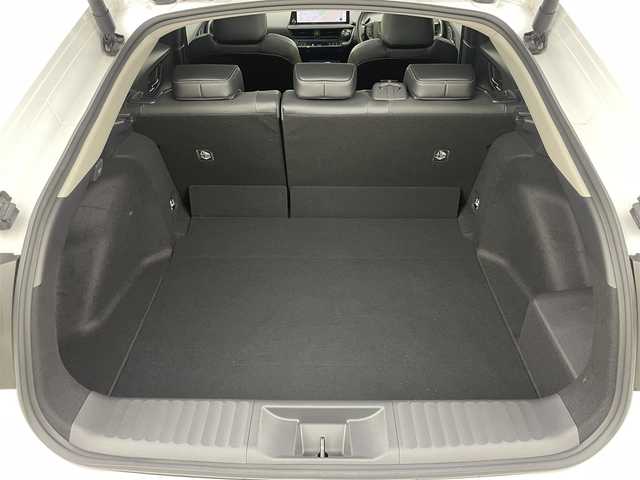 トヨタ プリウス Z 岡山県 2023(令5)年 3.7万km プラチナホワイトパールマイカ モデリスタエアロ /シグネチャーイルミ/パノラマルーフ /パノラミックビューモニター/純正12.3インチディスプレイオーディオ/ナビ/地デジ/Bluetooth/カープレイ/USB/合皮シート/シートヒーター /シートベンチレーション/パワーバックドア /セーフティセンス /レーダークルーズコントロール/LEDヘッドライト/ローダウン/アドバンスドパーク/BSM/ETC2.0/AC100V/デジタルインナーミラー/ステアリングヒーター