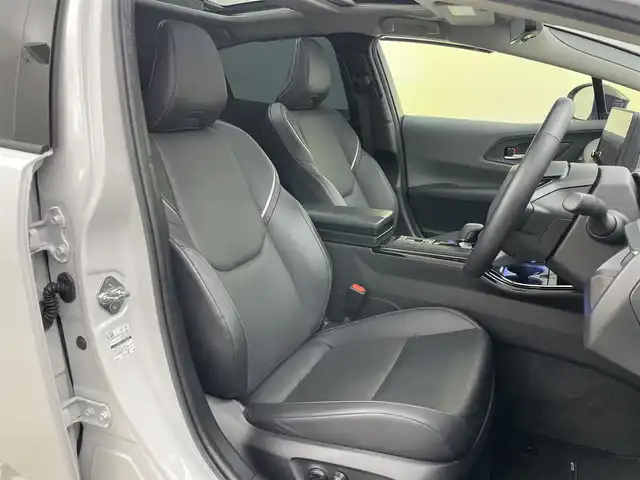 トヨタ プリウス Z 岡山県 2023(令5)年 3.7万km プラチナホワイトパールマイカ モデリスタエアロ /シグネチャーイルミ/パノラマルーフ /パノラミックビューモニター/純正12.3インチディスプレイオーディオ/ナビ/地デジ/Bluetooth/カープレイ/USB/合皮シート/シートヒーター /シートベンチレーション/パワーバックドア /セーフティセンス /レーダークルーズコントロール/LEDヘッドライト/ローダウン/アドバンスドパーク/BSM/ETC2.0/AC100V/デジタルインナーミラー/ステアリングヒーター