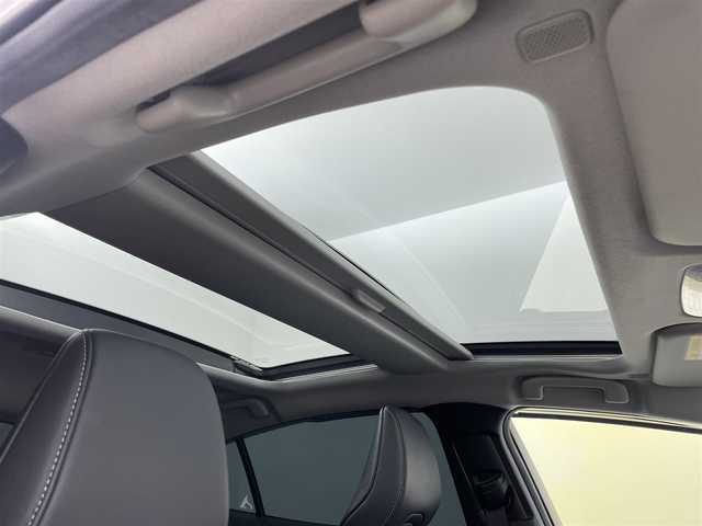 トヨタ プリウス Z 岡山県 2023(令5)年 3.7万km プラチナホワイトパールマイカ モデリスタエアロ /シグネチャーイルミ/パノラマルーフ /パノラミックビューモニター/純正12.3インチディスプレイオーディオ/ナビ/地デジ/Bluetooth/カープレイ/USB/合皮シート/シートヒーター /シートベンチレーション/パワーバックドア /セーフティセンス /レーダークルーズコントロール/LEDヘッドライト/ローダウン/アドバンスドパーク/BSM/ETC2.0/AC100V/デジタルインナーミラー/ステアリングヒーター