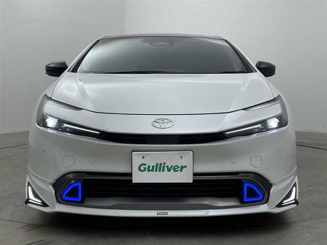 トヨタ プリウス Z 岡山県 2023(令5)年 3.7万km プラチナホワイトパールマイカ モデリスタエアロ /シグネチャーイルミ/パノラマルーフ /パノラミックビューモニター/純正12.3インチディスプレイオーディオ/ナビ/地デジ/Bluetooth/カープレイ/USB/合皮シート/シートヒーター /シートベンチレーション/パワーバックドア /セーフティセンス /レーダークルーズコントロール/LEDヘッドライト/ローダウン/アドバンスドパーク/BSM/ETC2.0/AC100V/デジタルインナーミラー/ステアリングヒーター