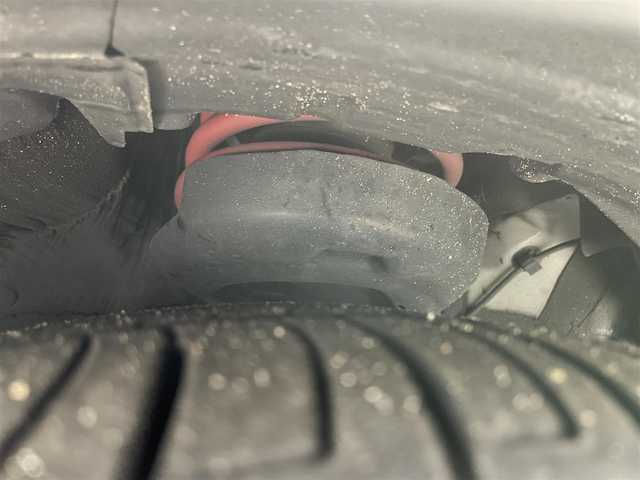 トヨタ プリウス Z 岡山県 2023(令5)年 3.7万km プラチナホワイトパールマイカ モデリスタエアロ /シグネチャーイルミ/パノラマルーフ /パノラミックビューモニター/純正12.3インチディスプレイオーディオ/ナビ/地デジ/Bluetooth/カープレイ/USB/合皮シート/シートヒーター /シートベンチレーション/パワーバックドア /セーフティセンス /レーダークルーズコントロール/LEDヘッドライト/ローダウン/アドバンスドパーク/BSM/ETC2.0/AC100V/デジタルインナーミラー/ステアリングヒーター