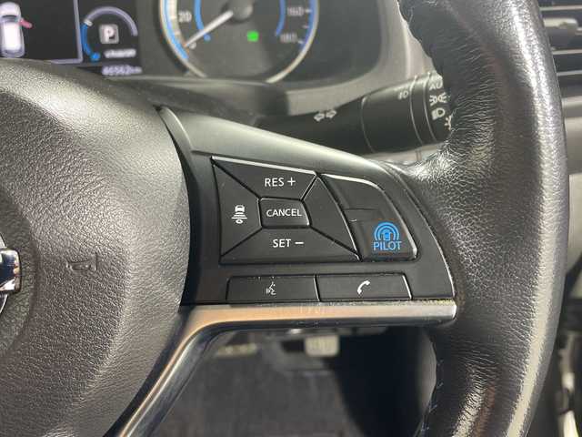 日産 リーフ G 神奈川県 2019(令1)年 4.7万km ダークメタルグレー 純正SDナビ/Bluetooth・CD・DVD・AUX・USB・HDD・フルセグTV/デジタルインナーミラー/クルーズコントロール/ブラインドスポットモニター/前側ドライブレコーダー/シートヒーター/バックカメラ/ETC/純正フロアマット/純正17インチアルミホイール/LEDヘッドライト/オートライト/スマートキー/横滑り防止装置/衝突被害軽減システム/保証書