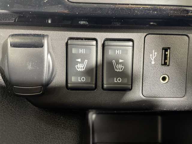 日産 リーフ G 神奈川県 2019(令1)年 4.7万km ダークメタルグレー 純正SDナビ/Bluetooth・CD・DVD・AUX・USB・HDD・フルセグTV/デジタルインナーミラー/クルーズコントロール/ブラインドスポットモニター/前側ドライブレコーダー/シートヒーター/バックカメラ/ETC/純正フロアマット/純正17インチアルミホイール/LEDヘッドライト/オートライト/スマートキー/横滑り防止装置/衝突被害軽減システム/保証書