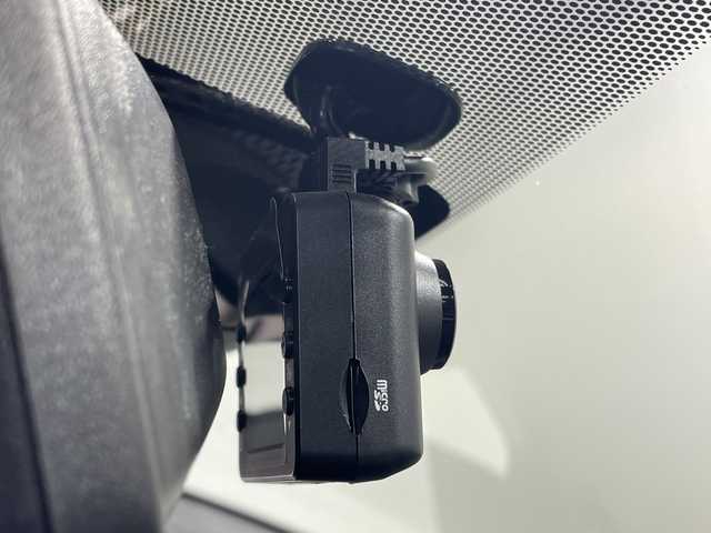 日産 リーフ G 神奈川県 2019(令1)年 4.7万km ダークメタルグレー 純正SDナビ/Bluetooth・CD・DVD・AUX・USB・HDD・フルセグTV/デジタルインナーミラー/クルーズコントロール/ブラインドスポットモニター/前側ドライブレコーダー/シートヒーター/バックカメラ/ETC/純正フロアマット/純正17インチアルミホイール/LEDヘッドライト/オートライト/スマートキー/横滑り防止装置/衝突被害軽減システム/保証書