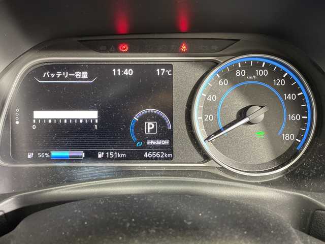 日産 リーフ G 神奈川県 2019(令1)年 4.7万km ダークメタルグレー 純正SDナビ/Bluetooth・CD・DVD・AUX・USB・HDD・フルセグTV/デジタルインナーミラー/クルーズコントロール/ブラインドスポットモニター/前側ドライブレコーダー/シートヒーター/バックカメラ/ETC/純正フロアマット/純正17インチアルミホイール/LEDヘッドライト/オートライト/スマートキー/横滑り防止装置/衝突被害軽減システム/保証書