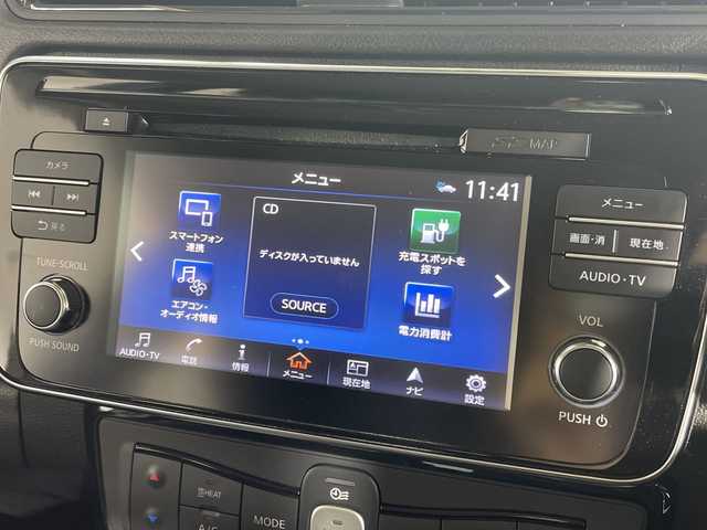 日産 リーフ G 神奈川県 2019(令1)年 4.7万km ダークメタルグレー 純正SDナビ/Bluetooth・CD・DVD・AUX・USB・HDD・フルセグTV/デジタルインナーミラー/クルーズコントロール/ブラインドスポットモニター/前側ドライブレコーダー/シートヒーター/バックカメラ/ETC/純正フロアマット/純正17インチアルミホイール/LEDヘッドライト/オートライト/スマートキー/横滑り防止装置/衝突被害軽減システム/保証書