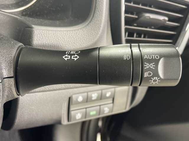 日産 リーフ G 神奈川県 2019(令1)年 4.7万km ダークメタルグレー 純正SDナビ/Bluetooth・CD・DVD・AUX・USB・HDD・フルセグTV/デジタルインナーミラー/クルーズコントロール/ブラインドスポットモニター/前側ドライブレコーダー/シートヒーター/バックカメラ/ETC/純正フロアマット/純正17インチアルミホイール/LEDヘッドライト/オートライト/スマートキー/横滑り防止装置/衝突被害軽減システム/保証書