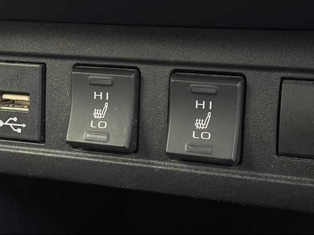 トヨタ カローラ クロス Z 三重県 2022(令4)年 6.1万km スパークリングブラックパールクリスタルシャイン /禁煙車//純正メモリーナビゲーション//シーケンシャルウィンカーミラー//追従式クルーズコントロール//シートヒーター//電子パーキング//ブレーキホールド//BSM//パワーバックドア//ビルトインETC//オートエアコン//スペアキー//前後ドライブレコーダー