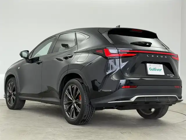 レクサス ＮＸ 450h+ Fスポーツ 愛知県 2021(令3)年 2.3万km グラファイトブラックガラスフレーク ムーンルーフ/オレンジキャリパー/ベンチレーション/純正14インチナビ/アラウンドビューモニター/フルセグTV/レクサスセーフティシステム/クルーズコントロール/ブラインドスポットモニター/衝突被害軽減システム/横滑り防止装置/コーナーセンサー/レーンキープアシスト/オートライト/オートマチックハイビーム/LEDヘッドライト/LEDフォグランプ/デジタルインナーミラー/電動リアゲート/パワーシート/シートメモリー/シートヒーター/ステアリングヒーター/ヘッドアップディスプレイ/パドルシフト/前後ドライブレコーダー/ETC2.0/純正AW/純正フロアマット/プッシュスタート/スマートキー/スペアキー