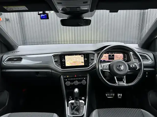 フォルクスワーゲン ＶＷ Ｔ－ロック TDI Rライン 福島県 2020(令2)年 2.4万km 白 ワンオーナー/アダプティブクルーズコントロール/ブラインドスポットモニター/レーンキープアシスト/アクティブ・インフォ・ディスプレイ/黒半革シート/パワーリアゲート/純正メモリナビ(BT/USB/CD/DVD)/AppleCarPlay/フルセグTV/バックカメラ/純正19AW/ハイビームアシスト/ドライブレコーダー(前方のみ)/ETC2.0/オートホールド/純正フロアマット/取扱説明書