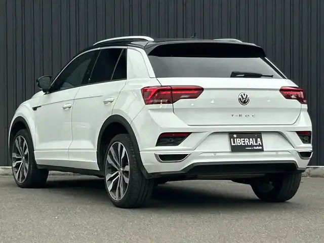 フォルクスワーゲン ＶＷ Ｔ－ロック TDI Rライン 福島県 2020(令2)年 2.4万km 白 ワンオーナー/アダプティブクルーズコントロール/ブラインドスポットモニター/レーンキープアシスト/アクティブ・インフォ・ディスプレイ/黒半革シート/パワーリアゲート/純正メモリナビ(BT/USB/CD/DVD)/AppleCarPlay/フルセグTV/バックカメラ/純正19AW/ハイビームアシスト/ドライブレコーダー(前方のみ)/ETC2.0/オートホールド/純正フロアマット/取扱説明書