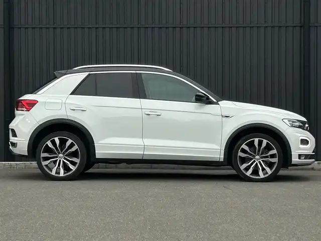 フォルクスワーゲン ＶＷ Ｔ－ロック TDI Rライン 福島県 2020(令2)年 2.4万km 白 ワンオーナー/アダプティブクルーズコントロール/ブラインドスポットモニター/レーンキープアシスト/アクティブ・インフォ・ディスプレイ/黒半革シート/パワーリアゲート/純正メモリナビ(BT/USB/CD/DVD)/AppleCarPlay/フルセグTV/バックカメラ/純正19AW/ハイビームアシスト/ドライブレコーダー(前方のみ)/ETC2.0/オートホールド/純正フロアマット/取扱説明書