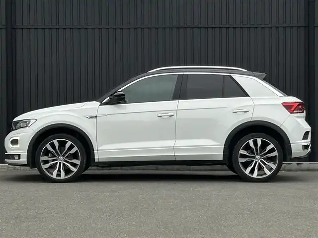 フォルクスワーゲン ＶＷ Ｔ－ロック TDI Rライン 福島県 2020(令2)年 2.4万km 白 ワンオーナー/アダプティブクルーズコントロール/ブラインドスポットモニター/レーンキープアシスト/アクティブ・インフォ・ディスプレイ/黒半革シート/パワーリアゲート/純正メモリナビ(BT/USB/CD/DVD)/AppleCarPlay/フルセグTV/バックカメラ/純正19AW/ハイビームアシスト/ドライブレコーダー(前方のみ)/ETC2.0/オートホールド/純正フロアマット/取扱説明書
