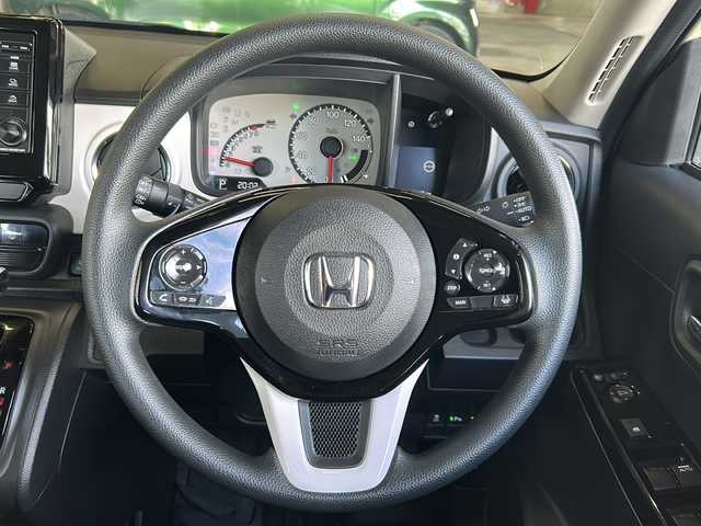 ホンダ Ｎ ＯＮＥ オリジナル 静岡県 2021(令3)年 2.3万km プレミアムアイボリーパールⅡ 純正ディスプレイオーディオ/・CD/・DVD/・ワンセグＴＶ/・Bluetooth/・USB/・AM/・FM/主要装備/・衝突軽減/・レーンキープ/・追従クルコン/・コーナーセンサー後/・バックカメラ/・ハーフレザーシート/・ステリモ/・電動パーキングブレーキ/・オートホールド/・LEDヘッドライト/・オートライト/・オートハイビーム/・スマートキー/・プッシュスタート/・純正フロアマット