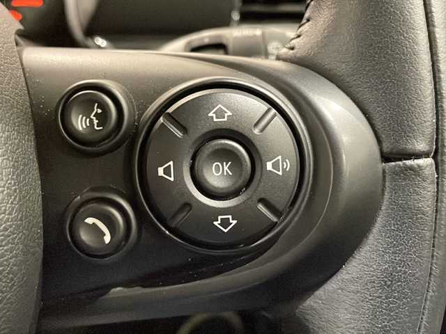 ＭＩＮＩ ミニ クラブマン クーパー 新潟県 2017(平29)年 4.5万km ピュアバーガンディー ペッパーパッケージ/オートスピードコントロール装置/リア・ビュー・カメラ/ナビゲーション・システム/USB/AUX/Bluetooth接続/アイドリングストップ/オートライト/オートエアコン/スマートキー/インナー型ETC/プッシュスタート