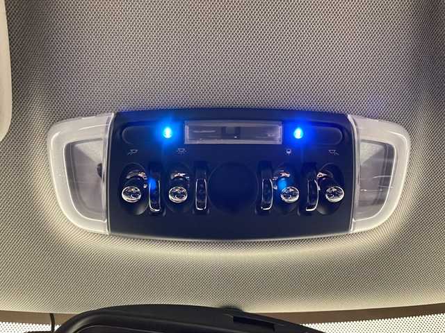 ＭＩＮＩ ミニ クラブマン クーパー 新潟県 2017(平29)年 4.5万km ピュアバーガンディー ペッパーパッケージ/オートスピードコントロール装置/リア・ビュー・カメラ/ナビゲーション・システム/USB/AUX/Bluetooth接続/アイドリングストップ/オートライト/オートエアコン/スマートキー/インナー型ETC/プッシュスタート