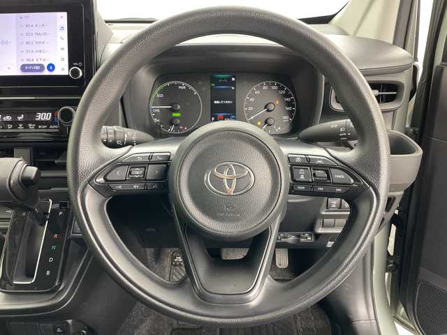 トヨタ シエンタ ハイブリッド G 道央・札幌 2022(令4)年 4.4万km アーバンカーキ ・4WD/・寒冷地仕様/・純正8インチディスプレイオーディオ/・BT&USB&AppleCarPlay&AndroidAuto/・両側パワースライドドア/・バックカメラ/・トヨタセーフティセンス/・ブラインドスポットモニター/・レーンキープアシスト/・アダプティブクルーズコントロール/・横滑り防止装置/・ビルトインETC/・AC100V/1500W/・フロントワイパーデアイサー/・ドアミラーヒーター/・LEDヘッドライト/・オートライト/・オートマチックハイビーム/・スマートキー/・積込冬タイヤスチール付