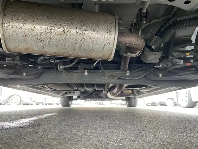 日産 セレナ ハイウェイスター G 群馬県 2017(平29)年 8.6万km ブリリアントホワイトパール 純正9型ナビ(MM516D-L)/CD・DVD・BD・SD/USB・BT・フルセグTV/両側パワースライドドア/アラウンドビューモニター/ビルトインETC/横滑り防止装置/エマージェンシーブレーキ/アイドリングストップ/純正アルミホイール/純正フロアマット/取説・保証書/スマートキー×2