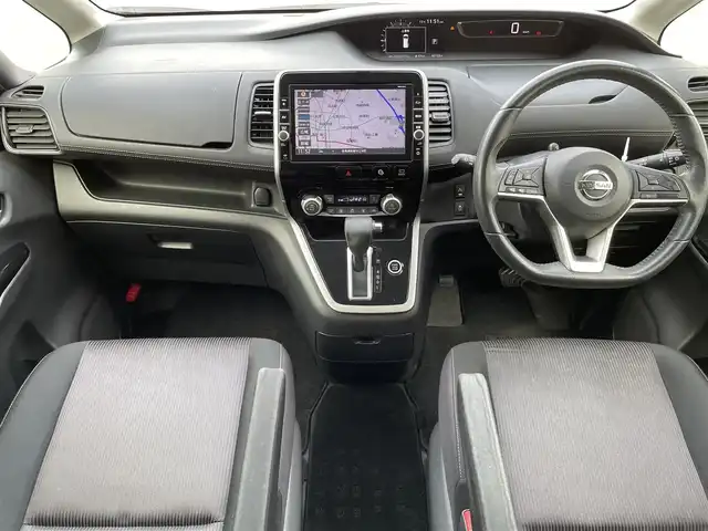 日産 セレナ ハイウェイスター G 群馬県 2017(平29)年 8.6万km ブリリアントホワイトパール 純正9型ナビ(MM516D-L)/CD・DVD・BD・SD/USB・BT・フルセグTV/両側パワースライドドア/アラウンドビューモニター/ビルトインETC/横滑り防止装置/エマージェンシーブレーキ/アイドリングストップ/純正アルミホイール/純正フロアマット/取説・保証書/スマートキー×2