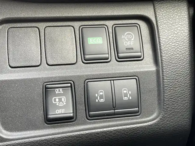 日産 セレナ ハイウェイスター G 群馬県 2017(平29)年 8.6万km ブリリアントホワイトパール 純正9型ナビ(MM516D-L)/CD・DVD・BD・SD/USB・BT・フルセグTV/両側パワースライドドア/アラウンドビューモニター/ビルトインETC/横滑り防止装置/エマージェンシーブレーキ/アイドリングストップ/純正アルミホイール/純正フロアマット/取説・保証書/スマートキー×2