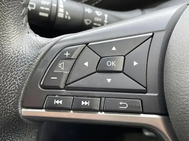 日産 セレナ ハイウェイスター G 群馬県 2017(平29)年 8.6万km ブリリアントホワイトパール 純正9型ナビ(MM516D-L)/CD・DVD・BD・SD/USB・BT・フルセグTV/両側パワースライドドア/アラウンドビューモニター/ビルトインETC/横滑り防止装置/エマージェンシーブレーキ/アイドリングストップ/純正アルミホイール/純正フロアマット/取説・保証書/スマートキー×2