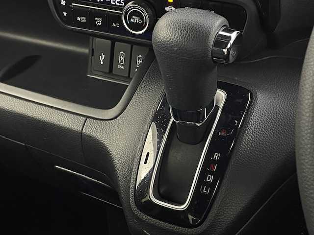 ホンダ Ｎ ＢＯＸ カスタム G L ホンダセンシング 宮城県 2020(令2)年 3.1万km プラチナホワイトパール 禁煙車/純正ナビ(Gathers VXU-207NBi)/(Bluetooth/radio/フルセグTV/DVD)/純正14インチアルミホイール/ETC/純正フロアマット/バックカメラ/アイドリングストップ/シートヒーター/パワースライドドア/クルーズコントロール/ドアバイザー/プッシュスタート/ABS/衝突被害軽減システム/横滑り防止装置/ホンダセンシング
