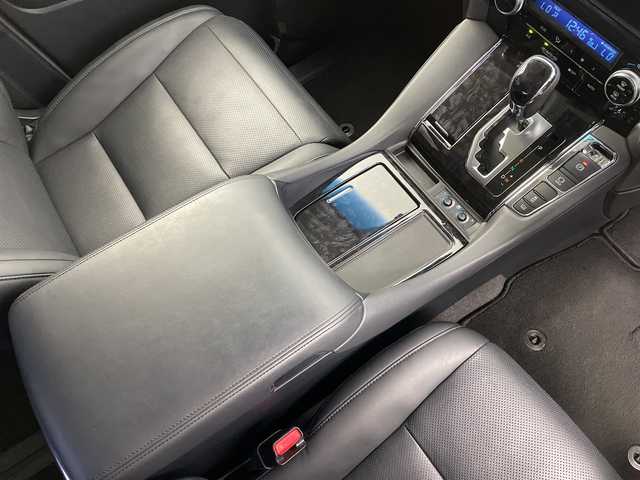 トヨタ アルファード 新潟県 2019(令1)年 2.6万km パール 9インチ大画面ナビ（Bluetooth/CD/フルセグTV/SD）/トヨタセーフティセンス/パワーステアリング/パワーウィンドウ/スマートキー/WAC/純正ビルトインETC2.0/純正AW(235/50/R18)/電動リアゲート/3眼LEDヘッドライト/D席＋N席シートヒーター/シートベンチレーション/パワーステアリング/社外前後ドラレコ（CELLSTAR CSD-790FHG）