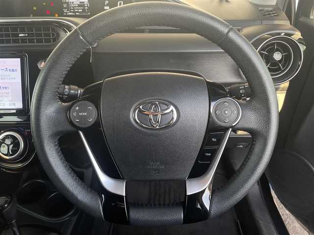 トヨタ アクア S スタイルブラック 愛知県 2018(平30)年 2.4万km ダークブルーマイカ 純正9型SDナビ/（フルセグTV/CD/DVD/BT/SD/FM/AM）/バックカメラ　/前後ドラレコ　/ＥＴＣ　/トヨタセーフティセンス/・クリアランスソナー　/・先行車発進　/・パーキングサポートブレーキ　/・衝突軽減システム　/・オートマチックハイビーム　/・レーンアシスト　/ドアバイザー　/ステアリングリモコン/純正フロアマット/純正LEDヘッドライト/フォグランプ