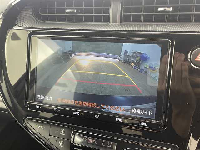 トヨタ アクア S スタイルブラック 愛知県 2018(平30)年 2.4万km ダークブルーマイカ 純正9型SDナビ/（フルセグTV/CD/DVD/BT/SD/FM/AM）/バックカメラ　/前後ドラレコ　/ＥＴＣ　/トヨタセーフティセンス/・クリアランスソナー　/・先行車発進　/・パーキングサポートブレーキ　/・衝突軽減システム　/・オートマチックハイビーム　/・レーンアシスト　/ドアバイザー　/ステアリングリモコン/純正フロアマット/純正LEDヘッドライト/フォグランプ