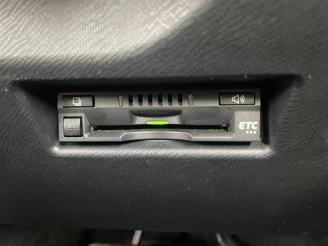 トヨタ アクア S スタイルブラック 愛知県 2018(平30)年 2.4万km ダークブルーマイカ 純正9型SDナビ/（フルセグTV/CD/DVD/BT/SD/FM/AM）/バックカメラ　/前後ドラレコ　/ＥＴＣ　/トヨタセーフティセンス/・クリアランスソナー　/・先行車発進　/・パーキングサポートブレーキ　/・衝突軽減システム　/・オートマチックハイビーム　/・レーンアシスト　/ドアバイザー　/ステアリングリモコン/純正フロアマット/純正LEDヘッドライト/フォグランプ