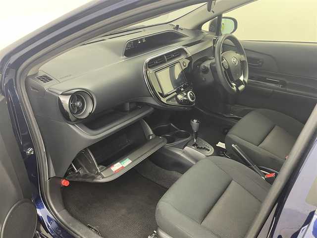 トヨタ アクア S スタイルブラック 愛知県 2018(平30)年 2.4万km ダークブルーマイカ 純正9型SDナビ/（フルセグTV/CD/DVD/BT/SD/FM/AM）/バックカメラ　/前後ドラレコ　/ＥＴＣ　/トヨタセーフティセンス/・クリアランスソナー　/・先行車発進　/・パーキングサポートブレーキ　/・衝突軽減システム　/・オートマチックハイビーム　/・レーンアシスト　/ドアバイザー　/ステアリングリモコン/純正フロアマット/純正LEDヘッドライト/フォグランプ