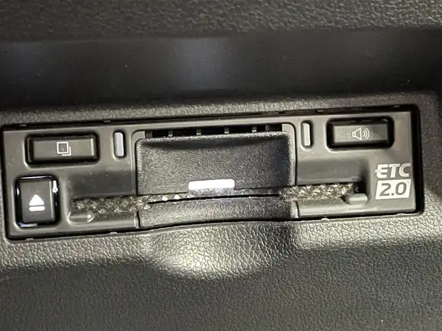 トヨタ アルファード Z 群馬県 2024(令6)年 0.7万km ブラック ４ＷＤ　フリップダウンモニター　純正１４インチディスプレイオーディオ　パノラミックビューモニター　レーダークルーズコントロール　両側パワースライドドア　パワーバックドア　デジタルルームミラー　禁煙車