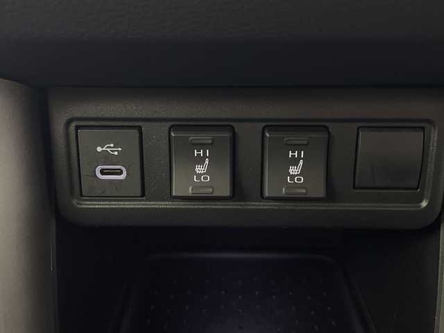 トヨタ カローラ クロス ハイブリッド Z 群馬県 2024(令6)年 2.3万km アティチュードブラックマイカ 純正１０．５型ナビ　/バックカメラ　/フルセグＴＶ　/ＥＴＣ２．０　/ハーフレザーシート　/シートヒーター　/電動リアゲート　/純正アルミホイール　/衝突被害軽減ブレーキ　/レーンアシスト　/ＬＥＤヘッドライト　/禁煙車