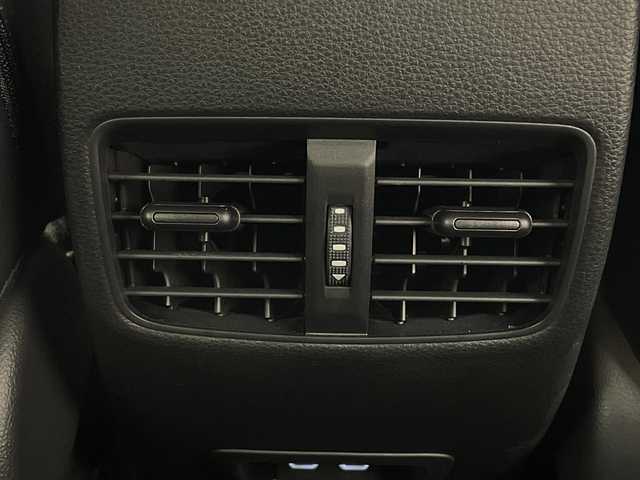 トヨタ カローラ クロス ハイブリッド Z 群馬県 2024(令6)年 2.3万km アティチュードブラックマイカ 純正１０．５型ナビ　/バックカメラ　/フルセグＴＶ　/ＥＴＣ２．０　/ハーフレザーシート　/シートヒーター　/電動リアゲート　/純正アルミホイール　/衝突被害軽減ブレーキ　/レーンアシスト　/ＬＥＤヘッドライト　/禁煙車