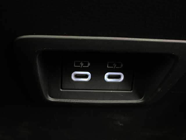 トヨタ カローラ クロス ハイブリッド Z 群馬県 2024(令6)年 2.3万km アティチュードブラックマイカ 純正１０．５型ナビ　/バックカメラ　/フルセグＴＶ　/ＥＴＣ２．０　/ハーフレザーシート　/シートヒーター　/電動リアゲート　/純正アルミホイール　/衝突被害軽減ブレーキ　/レーンアシスト　/ＬＥＤヘッドライト　/禁煙車