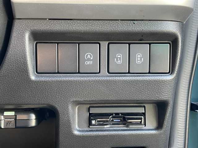 スズキ スペーシア ギア HYBRID XZターボ 岡山県 2021(令3)年 2.7万km デニムブルー ガンメタリック 2トーン 全方位モニター用カメラパッケージ/・アラウンドビューモニター/・ヘッドアップディスプレイ/ワンオーナー/純正SDナビ【CN-RZ866】/（フルセグ/BTオーディオ/DVD）/セーフティサポート/・アダクティブクルーズコントロール/・車線逸脱警報機能/・デュアルカメラブレーキサポート/ターボ/両側パワースライドドア/前席シートヒーター/ETC/ドライブレコーダー前後/取扱説明書/保証書/スペアキー×1