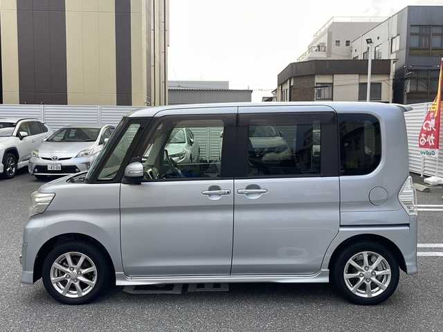 ダイハツ タント カスタム X SA 広島県 2014(平26)年 2.9万km ブライトシルバーメタリック /登録時走行距離/　　　　　　　28130キロ/社外ナビ/バックカメラ/地デジ/左後パワースライドドア/オートライト/ETC/新車時整備手帳/　　【保証書】/取扱説明書/