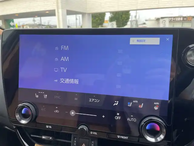 レクサス ＮＸ 250 バージョンL 埼玉県 2023(令5)年 0.5万km ソニッククォーツ ・ワンオーナー/・純正メーカーナビ/・パノラマサンルーフ/・ヘッドアップディスプレイ/・パドルシフト/・前後ドライブレコーダー/・パワーバックドア/・レザーシート（茶革）/・全席シートヒーター/・スマートキー2本/カードキー有/・クリアランスソナー/・レーダークルーズコントロール/・全周囲カメラ