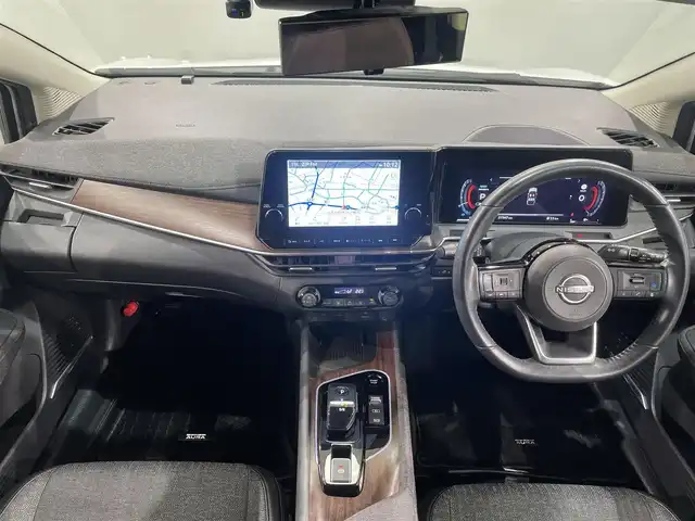 日産 オーラ G 愛知県 2023(令5)年 2.8万km ピュアホワイトパール 純正9インチナビ/BOSEサウンド/プロパイロット/衝突軽減ブレーキ/アラウンドビューモニター/ビルトインETC2.0/LEDヘッドライト/ドライブレコーダー/デジタルインナーミラー/ブラインドスポットモニター/フルセグTV/Bluetooth/コーナーセンサー/レーンキープアシスト/オートハイビーム/HDMI接続/プッシュスタート/USB接続/スマートキー/ミュージックプレイヤー接続/純正フロアマット/純正アルミホイール/オートライト/ワイヤレス充電/ウィンカーミラー/電動格納ミラー/フォグランプ/電動パーキングブレーキ/オートブレーキホールド/オートエアコン/ステアリングリモコン/