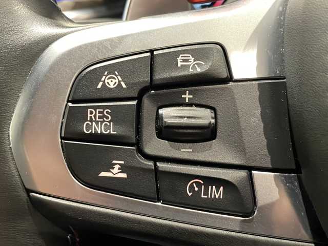 ＢＭＷ Ｍ５ 新潟県 2018(平30)年 3.5万km アルピンホワイトⅢ コンフォートパッケージ/-フロントマッサージシート/-ステアリングホイールヒーティング/-アンビエントエアパッケージ/M Performance エアロダイナミックパッケージ/-カーボンフロントスプリッター/-カーボンサイドシル/-カーボンリヤディフューザー/-カーボンリヤスポイラー/harman/kardon/HDDナビゲーションシステム/・CD/DVD/USB/TV/BT/ドライビングアシストプラス/BMWヘッドアップディスプレイ/パーキングアシストプラス/アダプティブLEDヘッドライト/オートマチックトランクリッドオペレーション/アンビエントライト/アダプティブクルーズコントロール/4ゾーンオートマチックエアコン/BMWジェスチャーコントロール/パワーシート/シートヒーター/ベンチレーション/ワイアレス充電/ドライブレコーダー/レーダー探知機